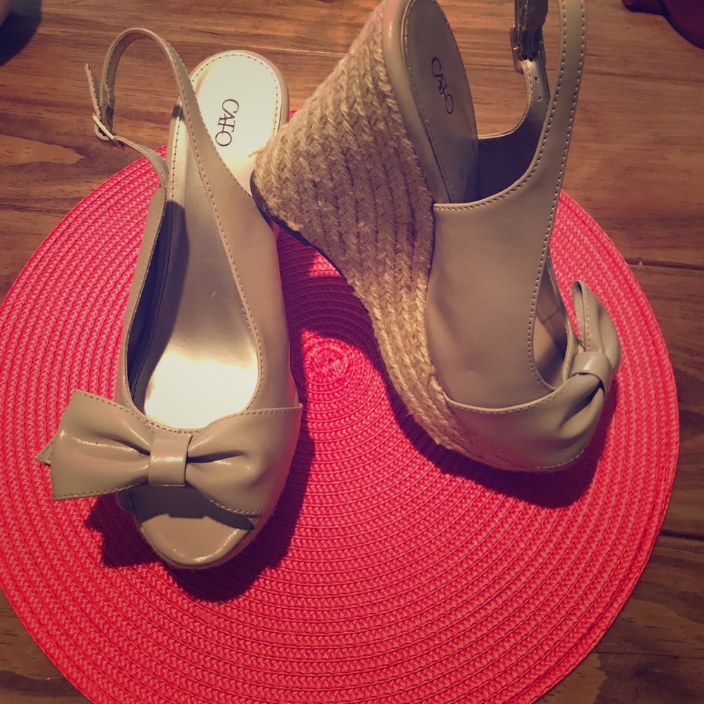 Bow Wedges!