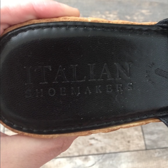 Black Italian Shoemaker wedges size 10w - Picture 2 of 4