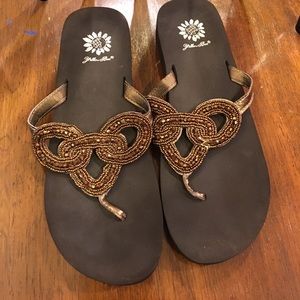 Yellow box flip flops size 9