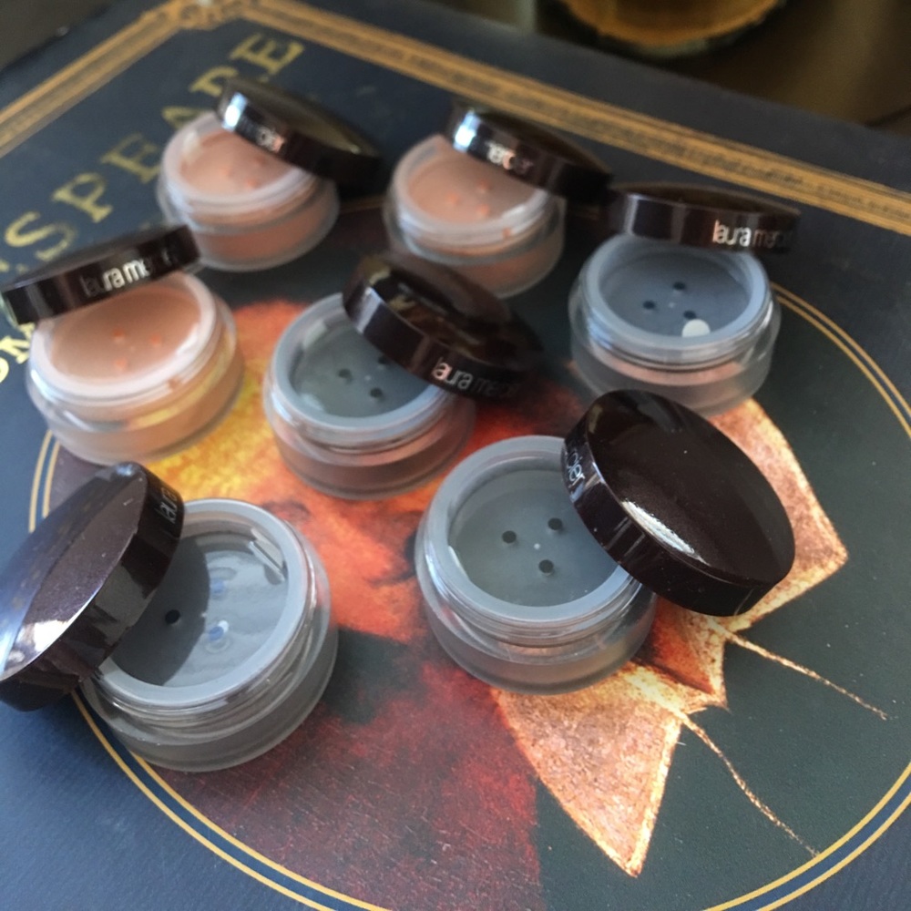 New Unopened Laura Mercier Mineral Eye Powder