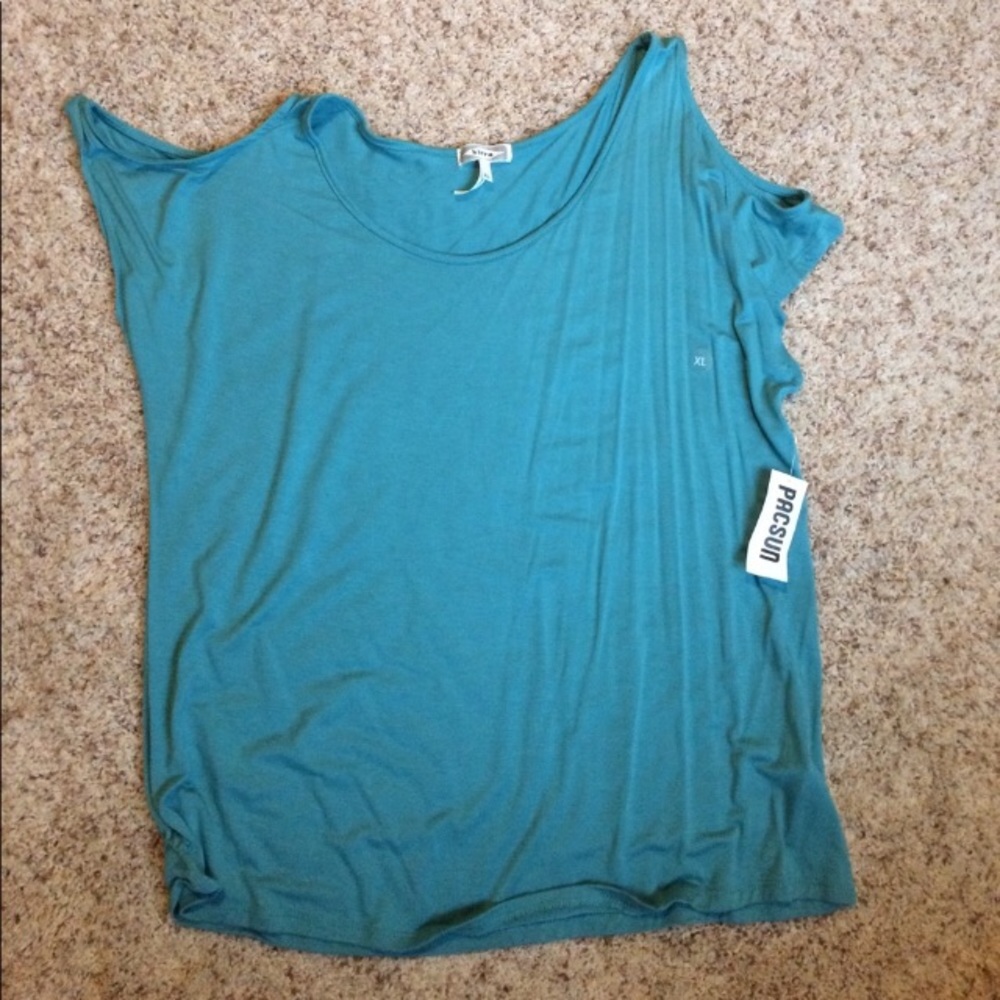 Cold shoulder top