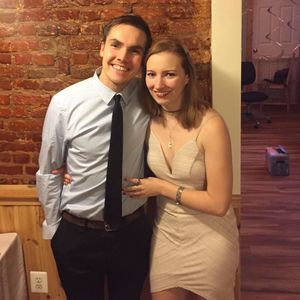 Meet your Posher, Caitlin