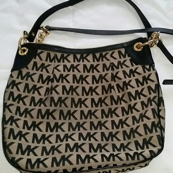 Michael Kors bag - Picture 1 of 2