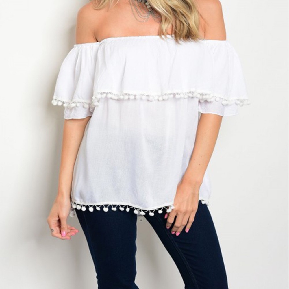 LAST XL!! Ruffle top off the Shoulder with Tassel - Picture 2 of 3
