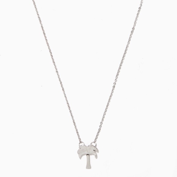 Delicate Palm Tree Necklace 🌴 - Picture 2 of 5