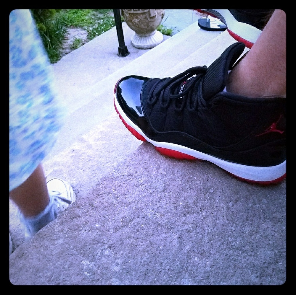 2012 Jordan 11  breds