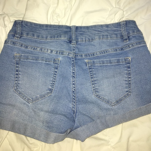 Denim shorts - Picture 2 of 2