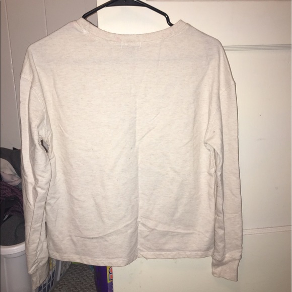 Cream sweatshirt with an owl on it - Picture 2 of 2