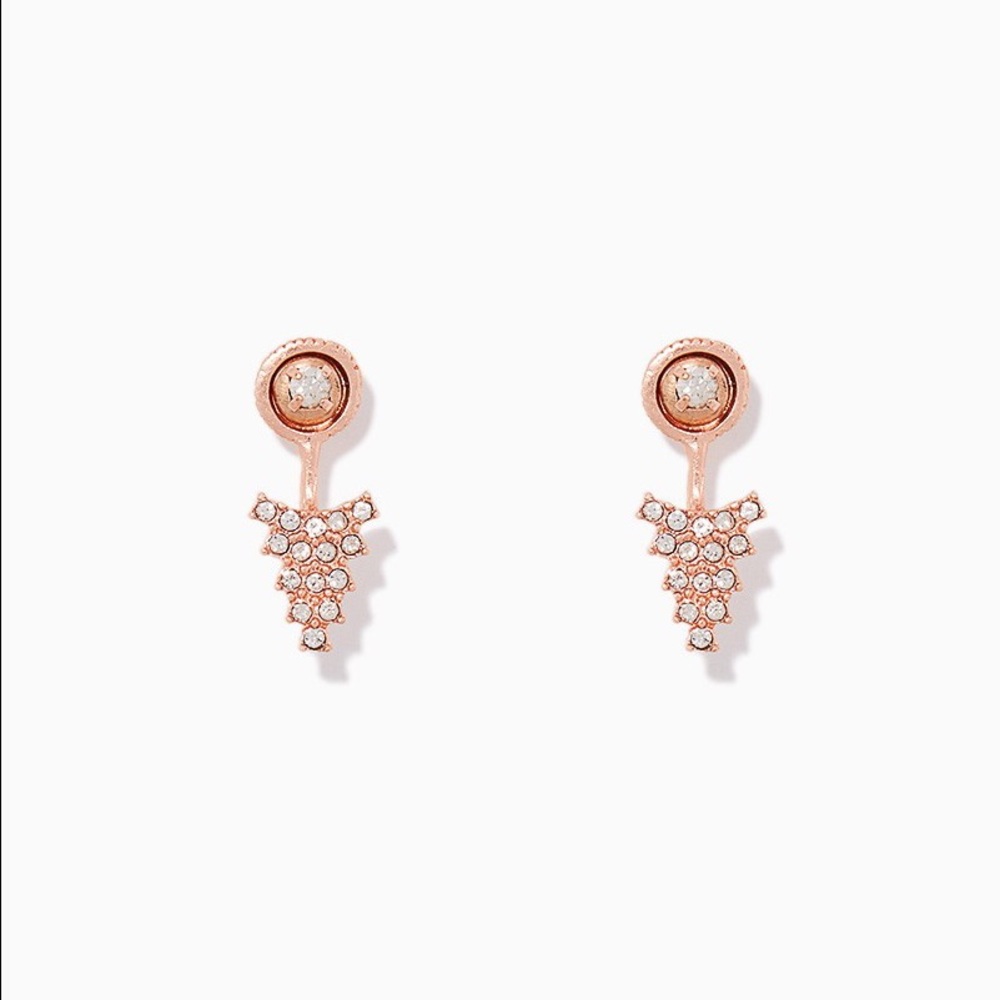{2 Available} Rose Gold Triangle Stud Earrings ✨ - Picture 2 of 4