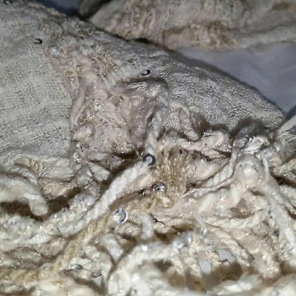 Scarf - Picture 2 of 3