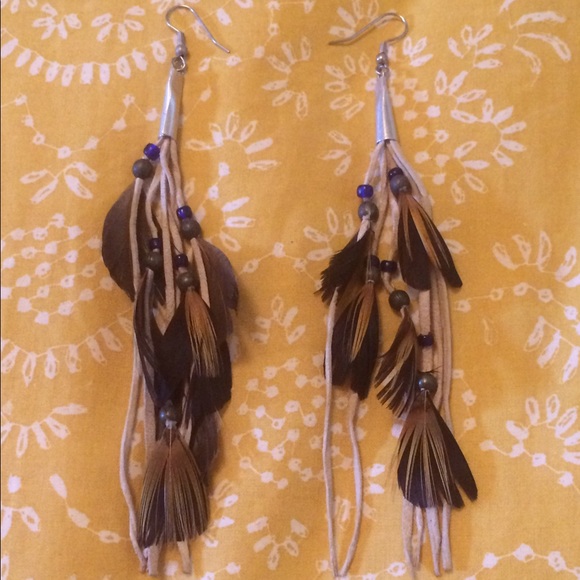 FREE PEOPLE SUEDE FEATHER BEAD EARRINGS - Picture 3 of 5