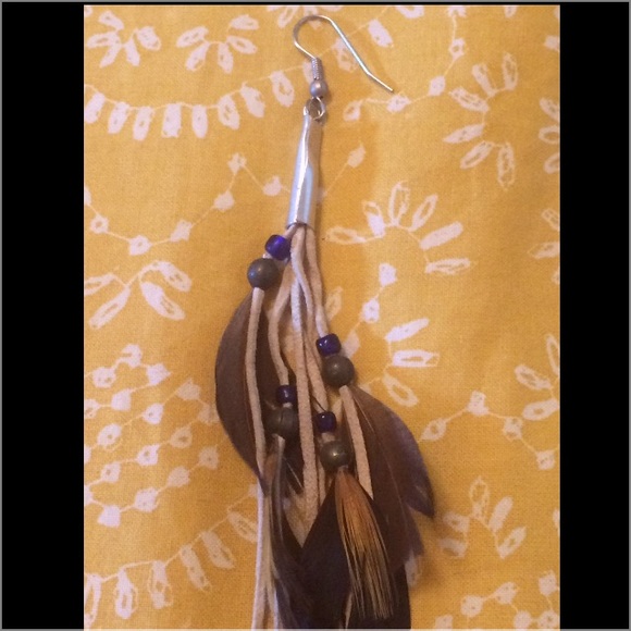 FREE PEOPLE SUEDE FEATHER BEAD EARRINGS - Picture 4 of 5