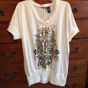 🎀White 90's Style Shirt🎀