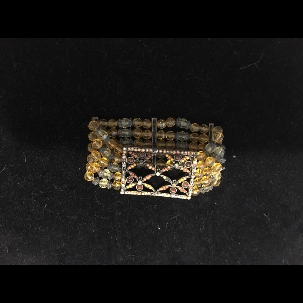 👠3/$18👠Amber Costume Bracelet