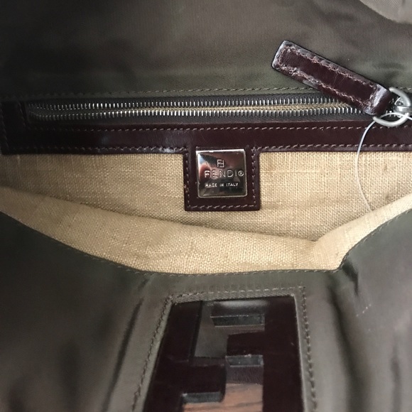 ❌SOLD❌ Vintage Fendi handbag - Picture 2 of 3
