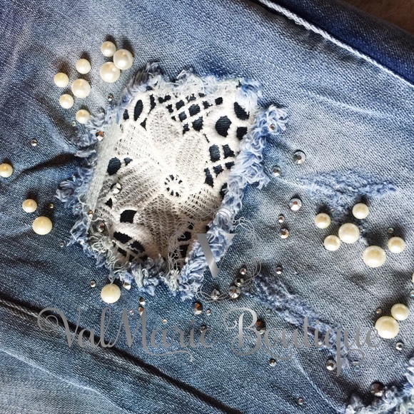 Rhinestone & Pearl Lace Insert Denim - Picture 4 of 4