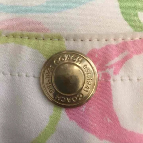 Coach - Picture 2 of 4