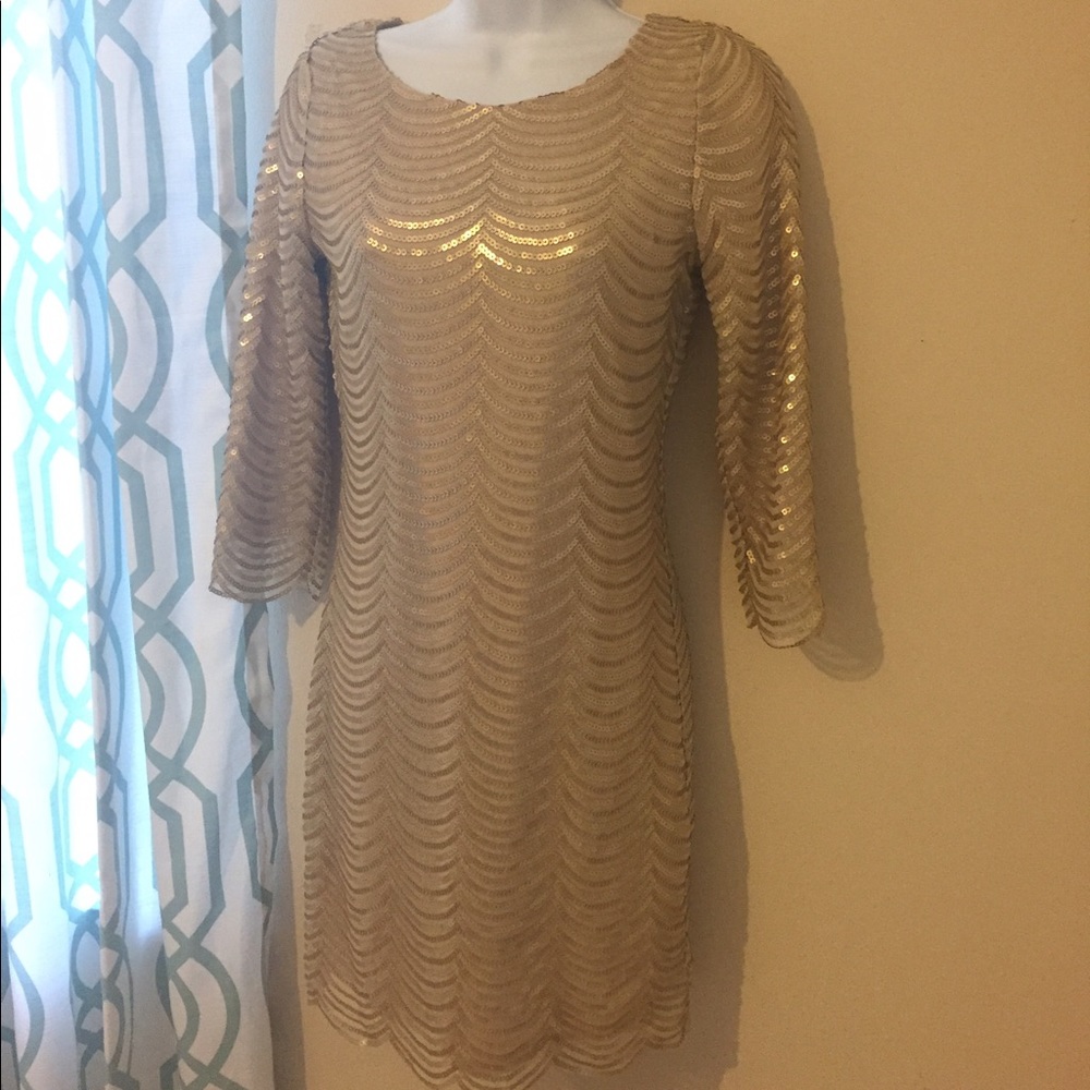 Sexy sequined cocktail dress!