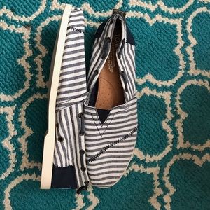Striped Toms