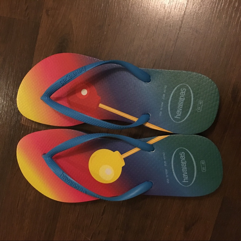 NWOT Havaianas, candy/bright, 9/10W 41/42