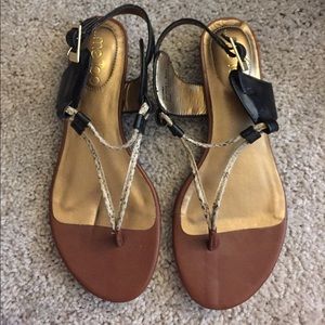 Me Too leather flip flops