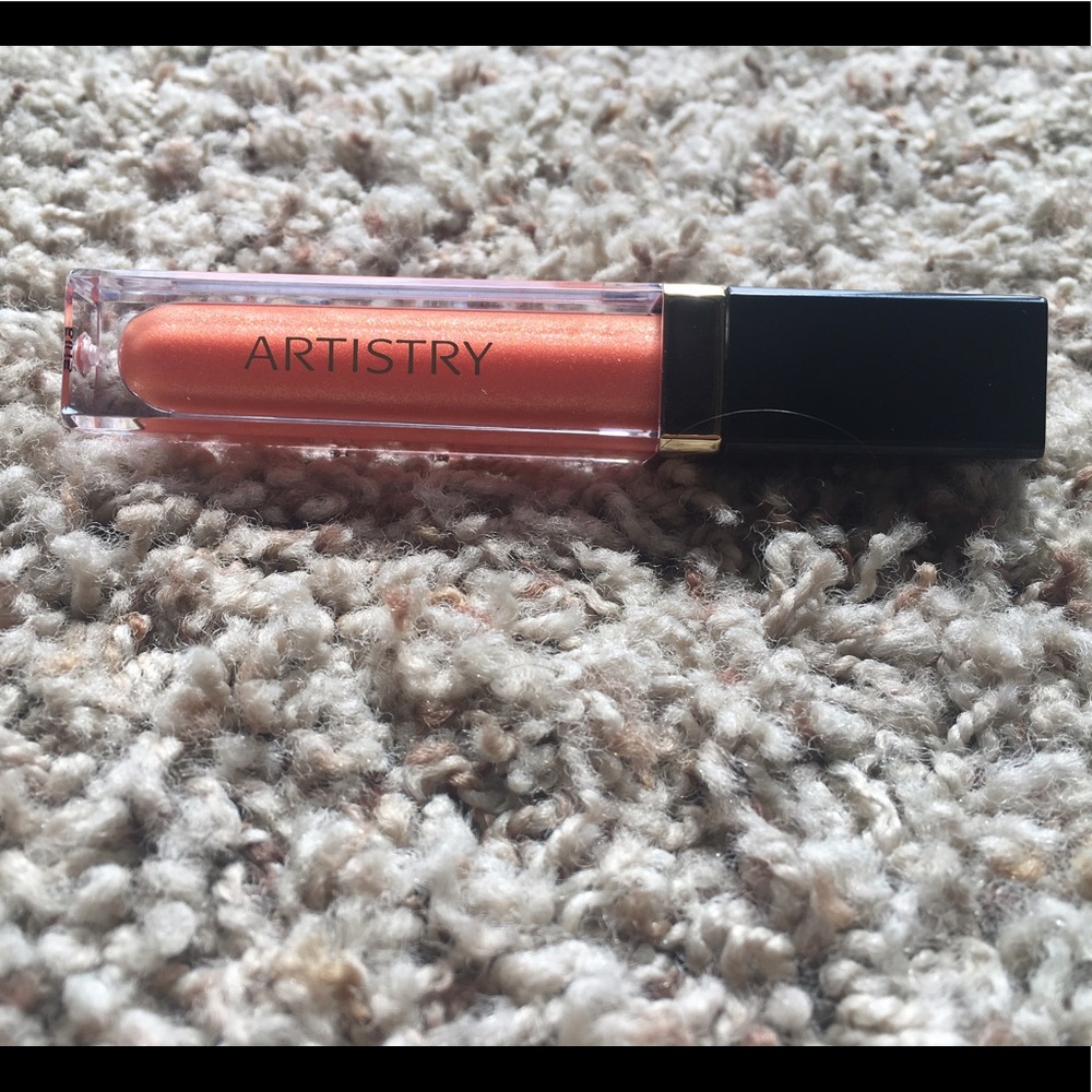 Artistry light up lip gloss
