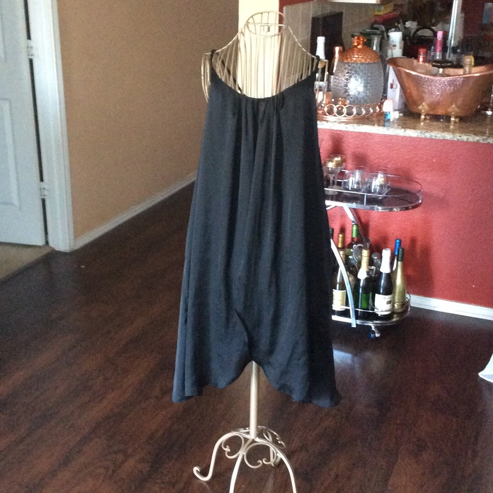 A stunning GO international dress 👠❤️