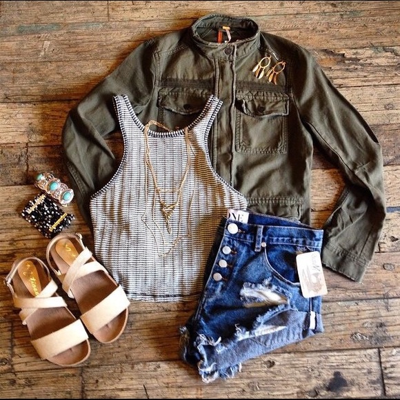 NIB Cream Cowhide Hair Leather Boho Chic Sandal - Picture 3 of 6