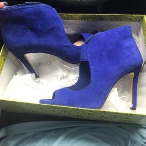 Royal blue Gianni Bini Heels