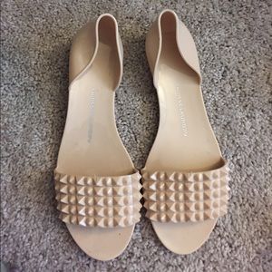 Chinese laundry nude flats
