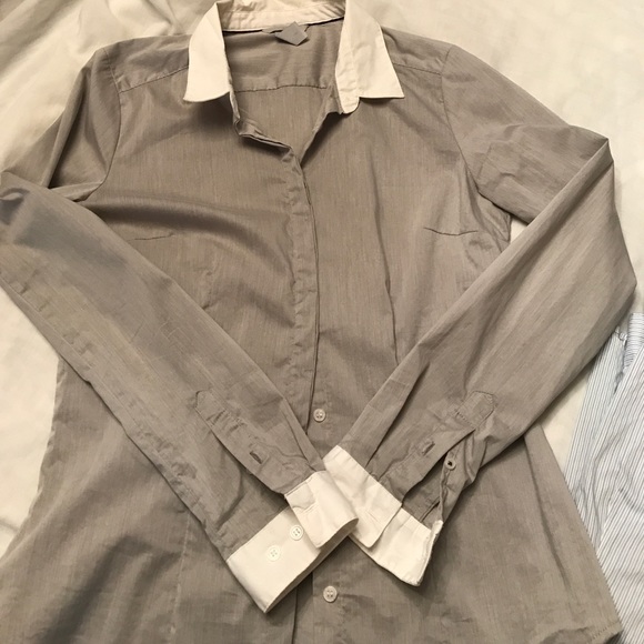 Button down shirts - Picture 2 of 6