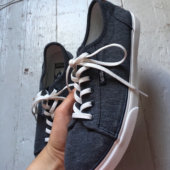 NWT Vans - Picture 2 of 4