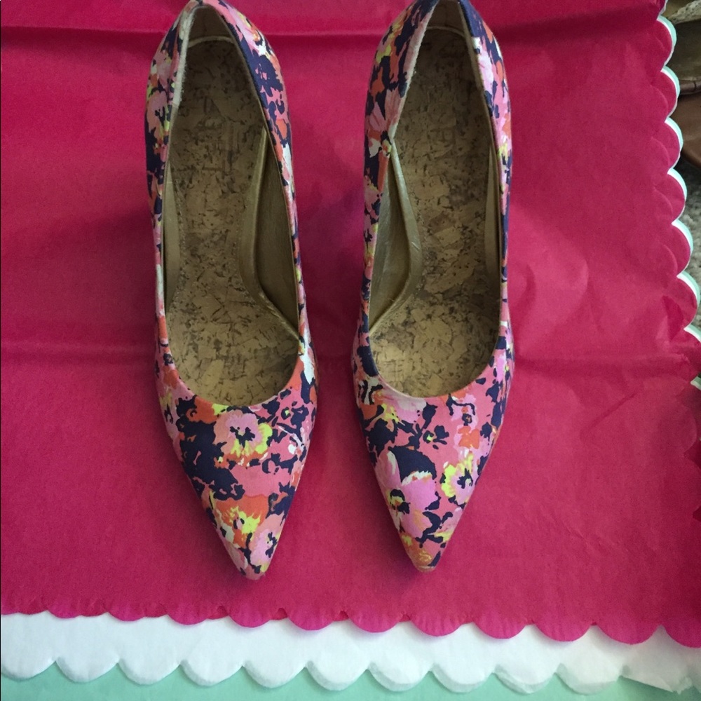 Floral pumps