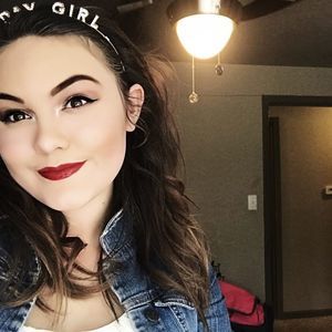 Meet your Posher, Alexis