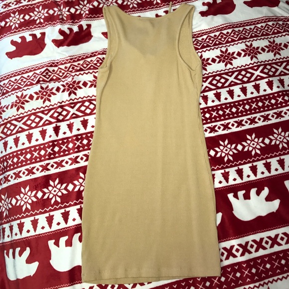 Lace-up bodycon dress - Picture 4 of 5