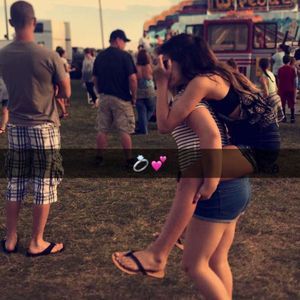 Meet your Posher, Chloe