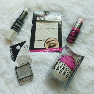 💕NWT girly make-up bundle💕