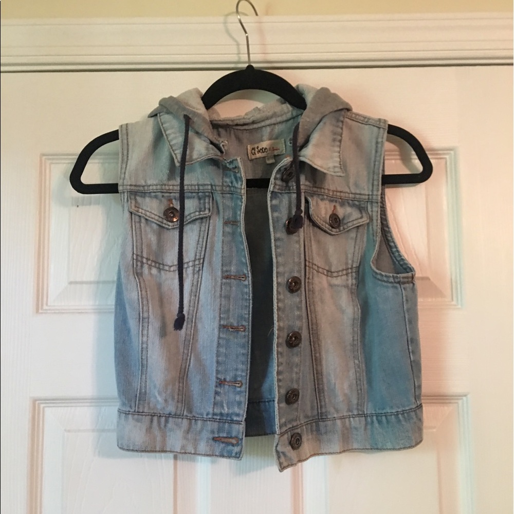 Jean Vest