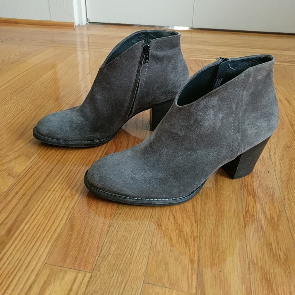 Paul Green Delgado ankle boots
