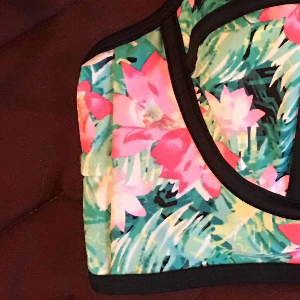 Bikini top