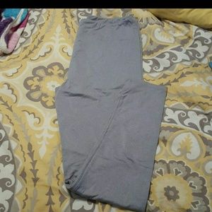 LuLaRoe tall & curvy leggings