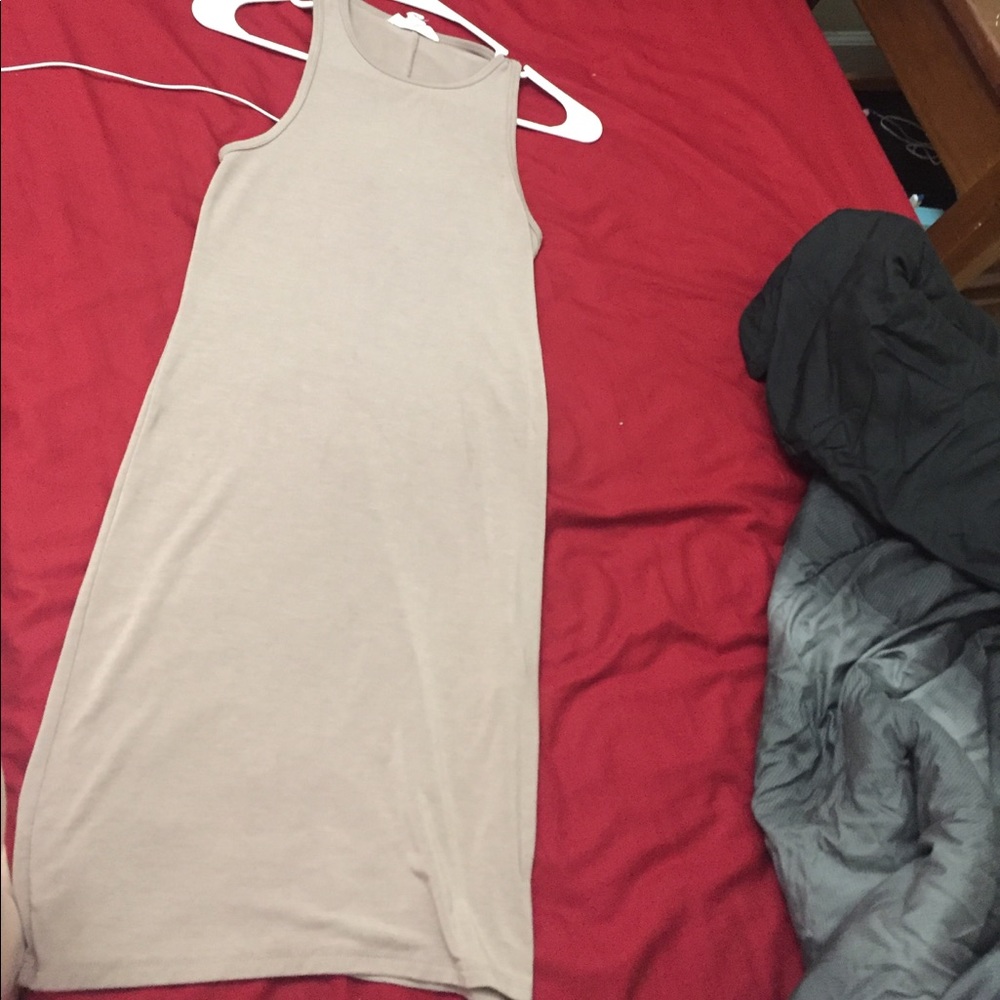 tight-short.fitted, stretchy tan colors dress.