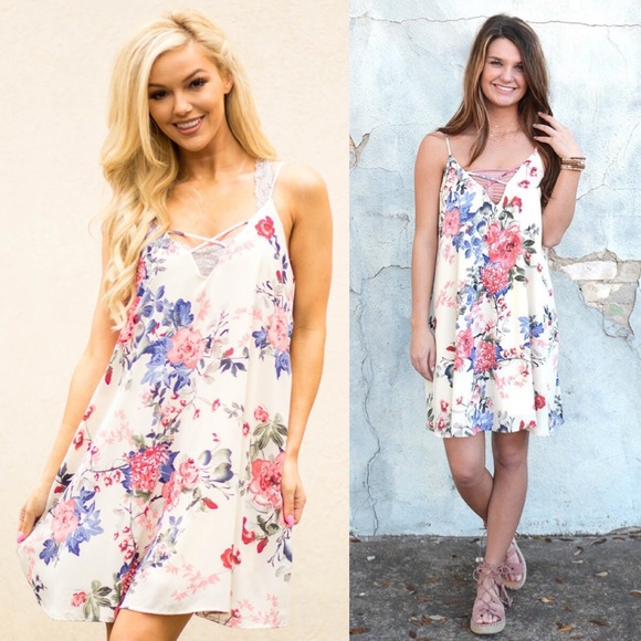 New floral dress - Picture 4 of 7