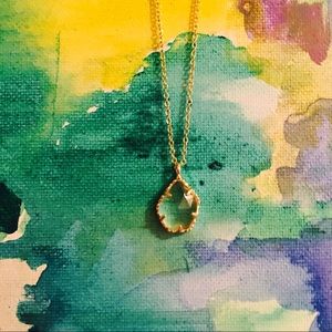 Kendra Scott necklace!