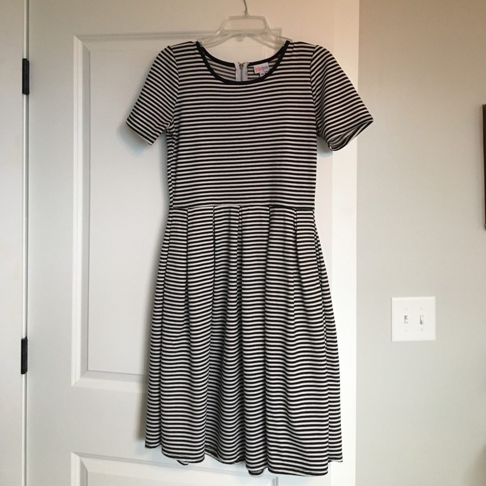 Lularoe Amelia dress