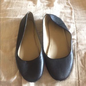 Soda Black Ballet Flats