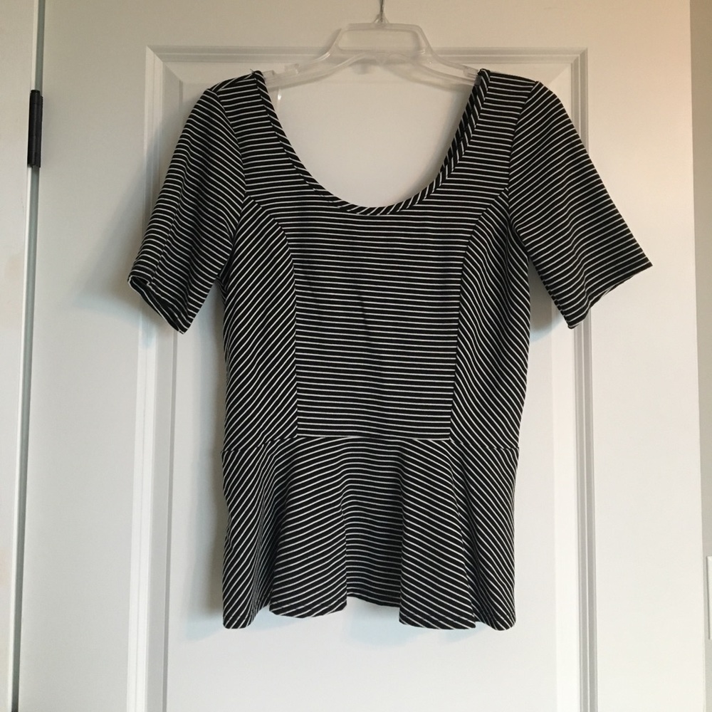 ⭐️FINAL PRICE DROP! Black and white stripe top