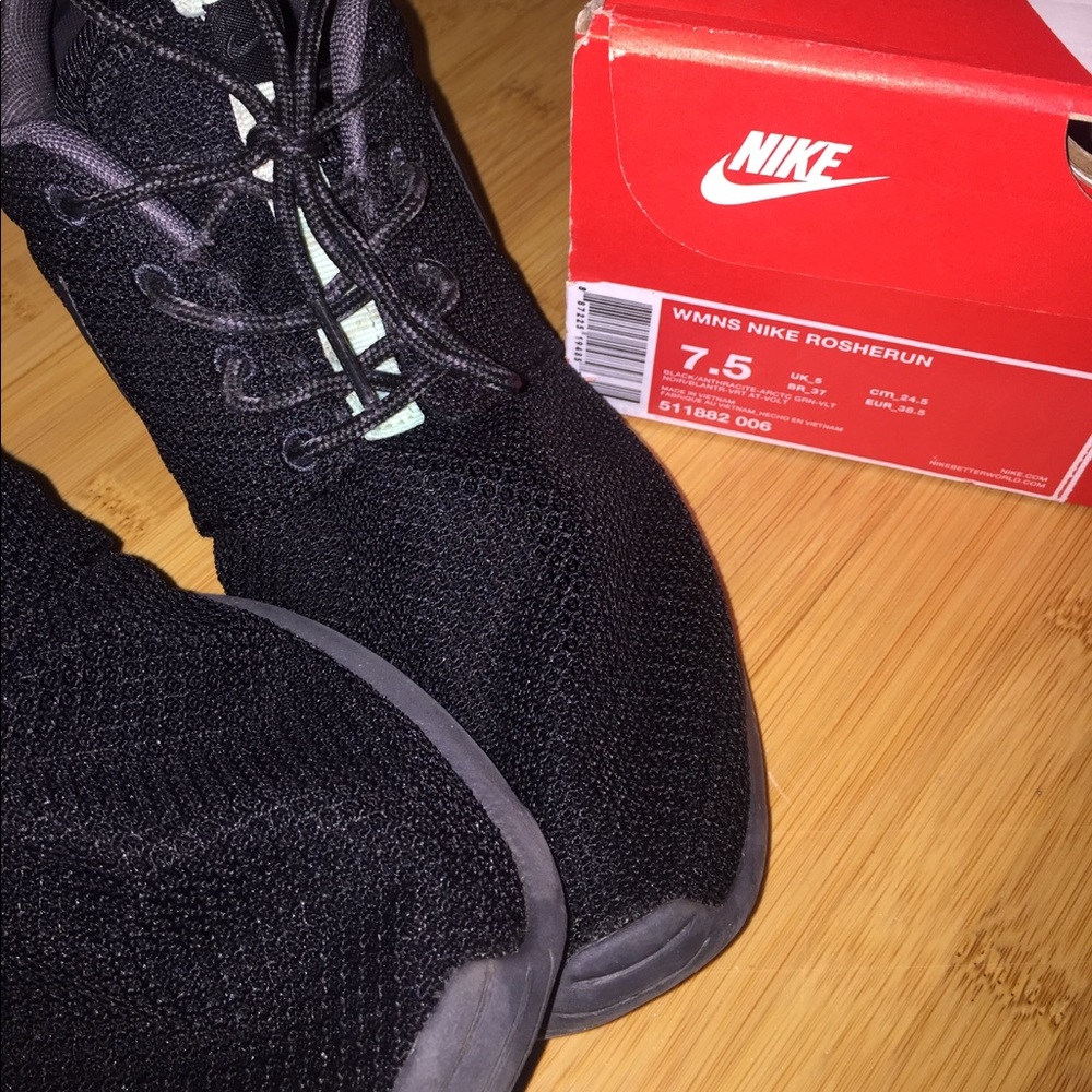 ROSHE RUN w/ box