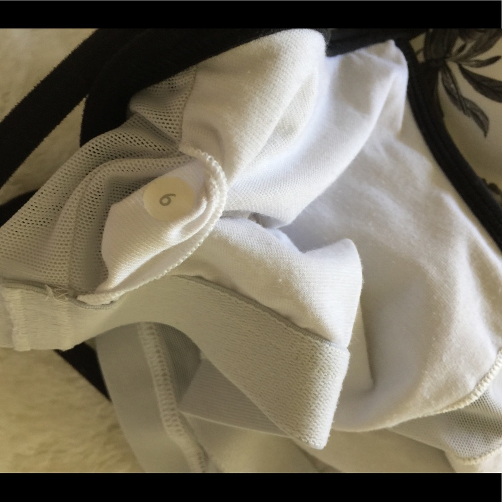 Lululemon Power Y Tank Brisk Bloom Black White - Picture 7 of 7