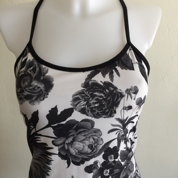 Lululemon Power Y Tank Brisk Bloom Black White - Picture 5 of 7